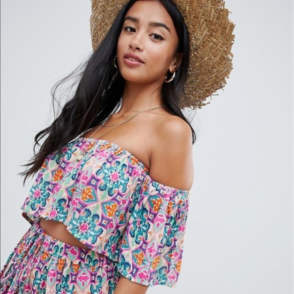 ASOS BEACH Mosaic Tile Printed Beachy Boho Cold Shoulder Crop Top New Size 10